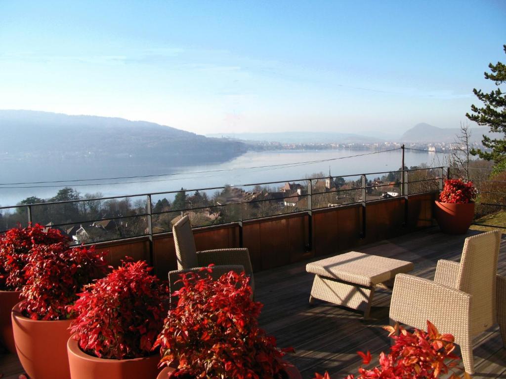 Le Clos Du Lac - Location De Chambres Veyrier-du-Lac Εξωτερικό φωτογραφία